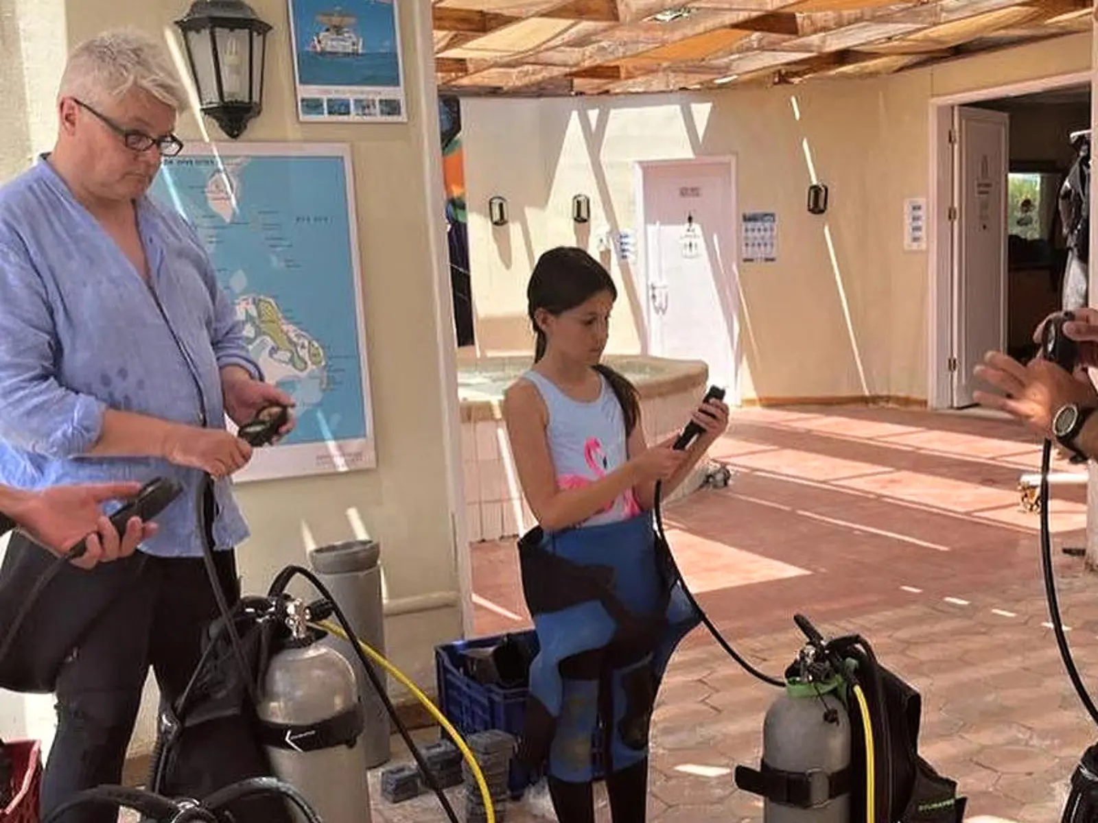 Assembling and checking scuba diving equipment | Egypt Dive